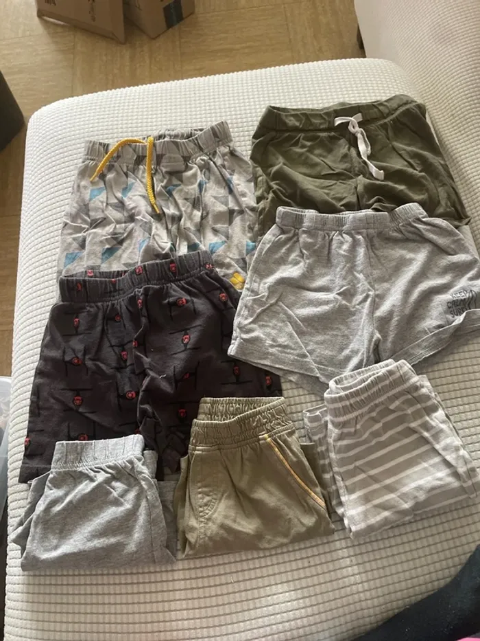 Lot short 18-24 mois