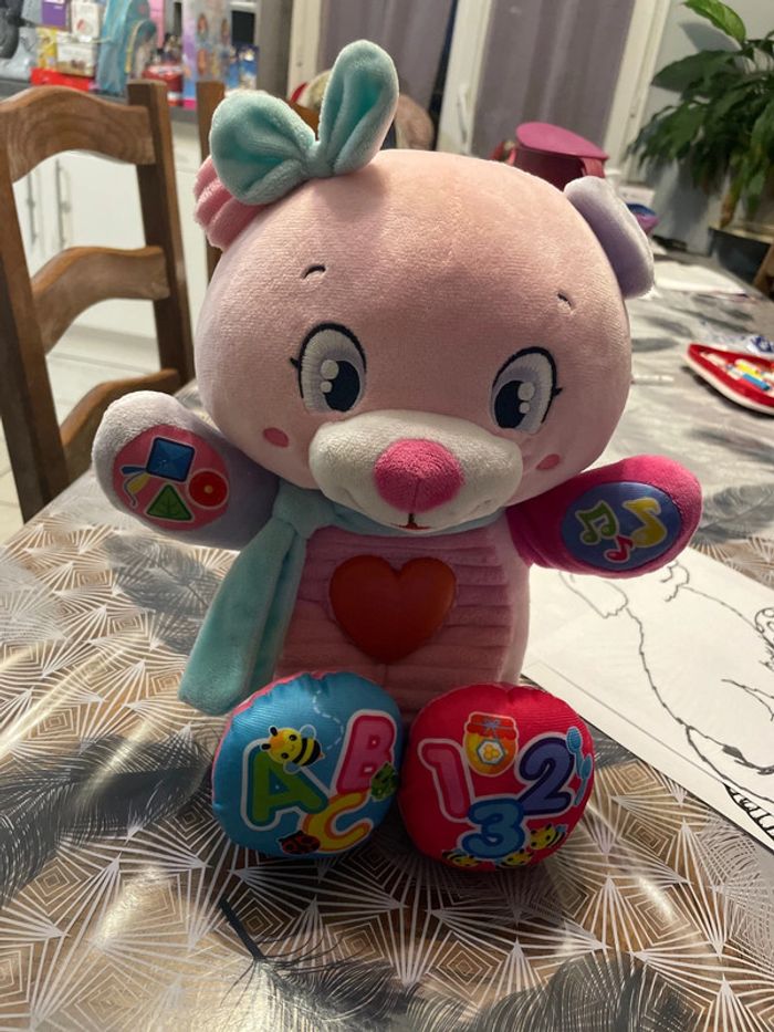 Peluche éducative parlante