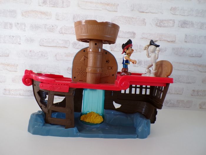 Jake et les Pirates - Bateau - La bataille de Jake - Chute du naufrage - photo numéro 4