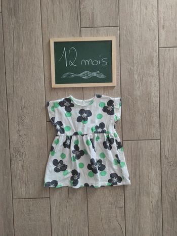 Robe blanche noire et verte catimini 12 mois