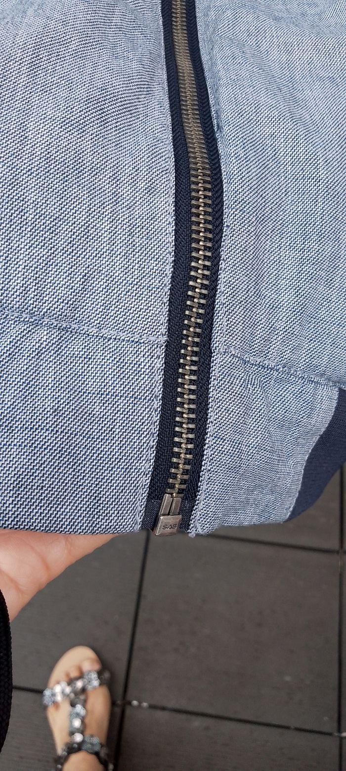 Joli blouson style teddy jules . taille S. Doublé. poches extérieures et 1 intérieure . Très bon état - photo numéro 4