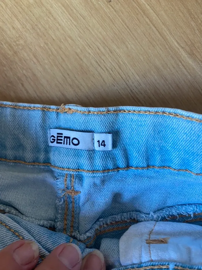 Short fille - photo numéro 3