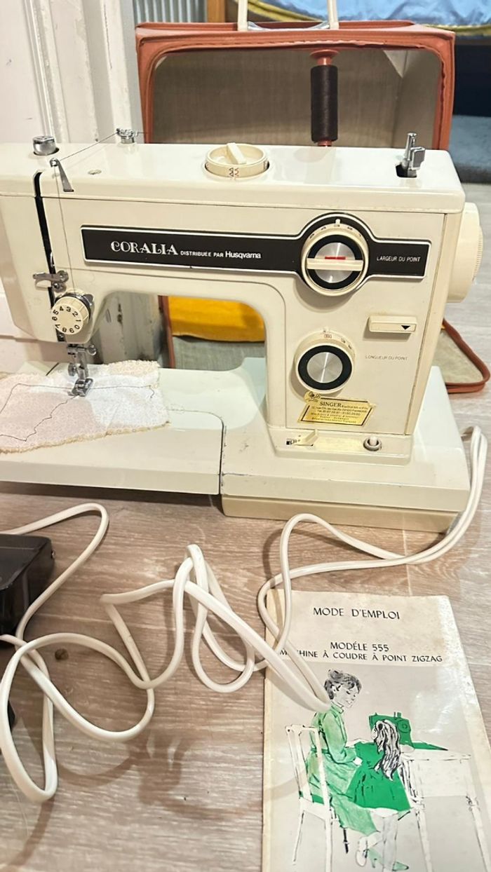 Machine à coudre husqvarna - photo numéro 3