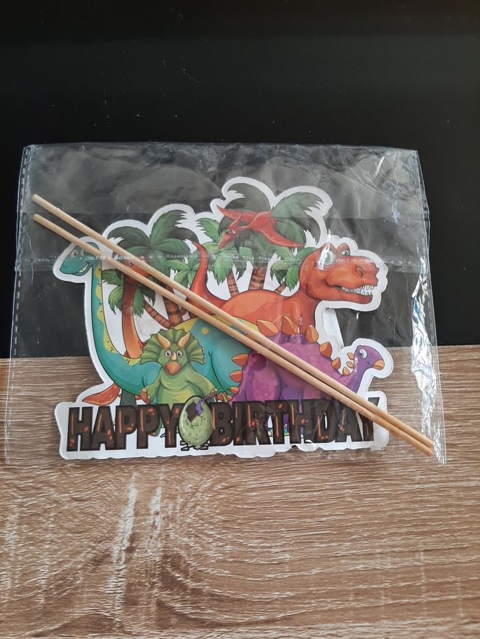 Cake topper dinosaures - photo numéro 5