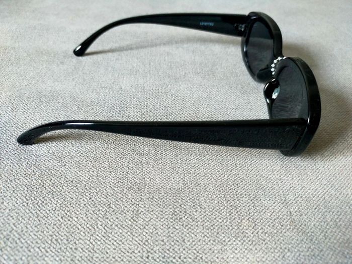 Lunettes de soleil noires - Style rétro - photo numéro 4