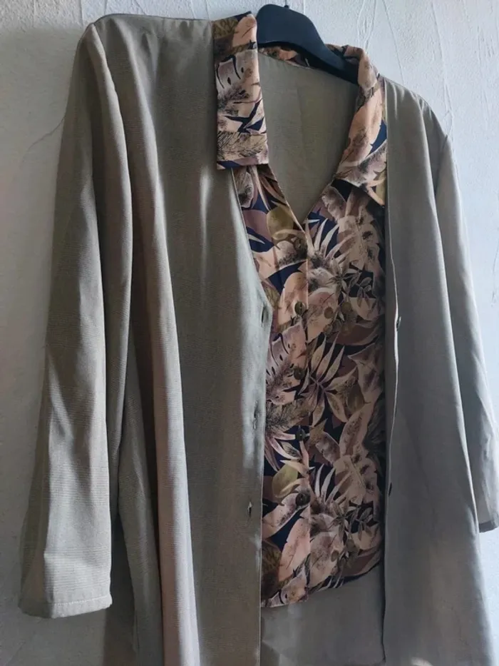 Veste avec top à motif intégré - photo numéro 3