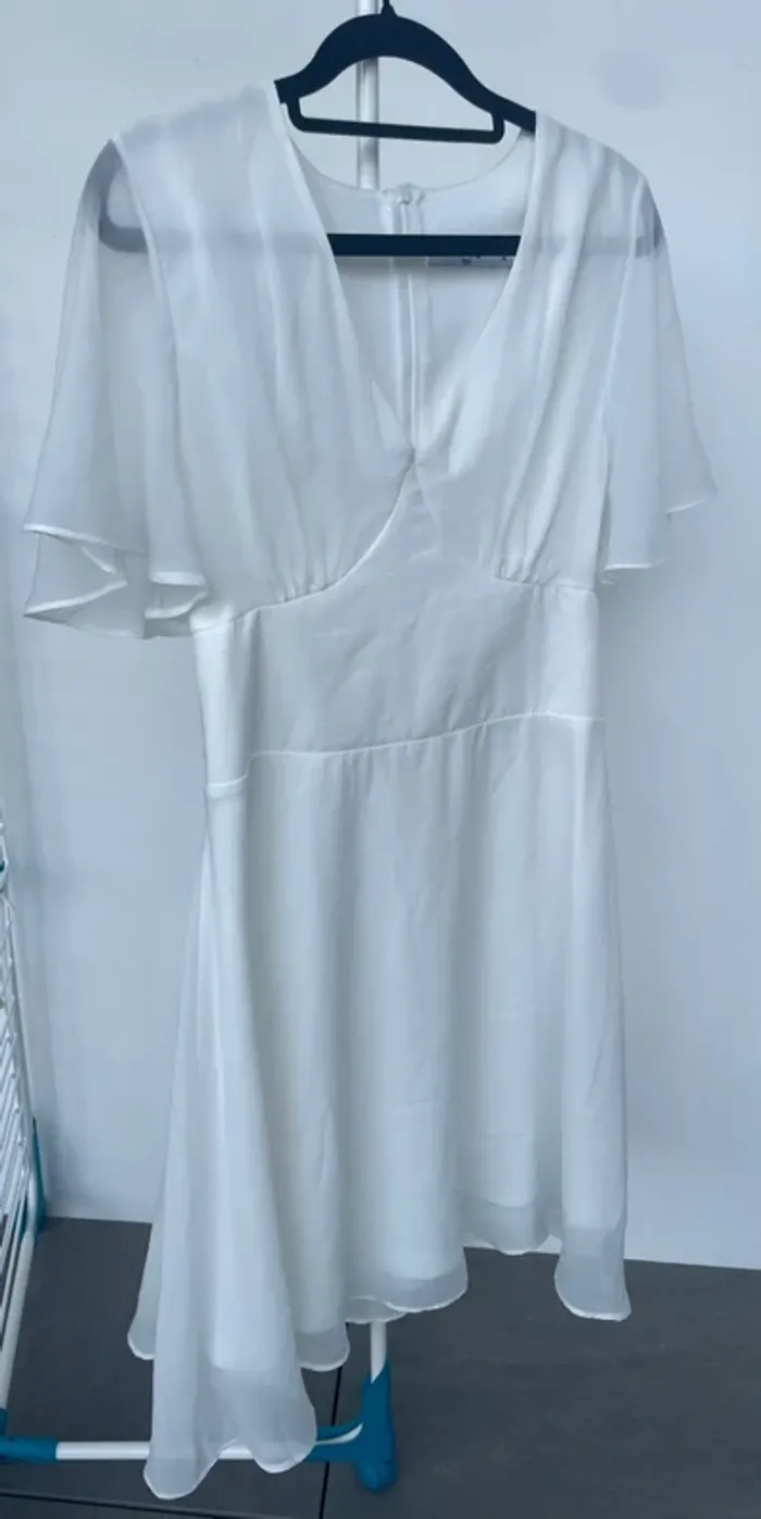 Robe blanche - photo numéro 4