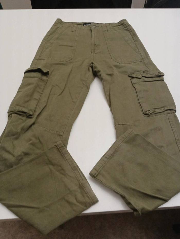 Pantalon jeans cargo homme Stradivarius jambes larges taille 32