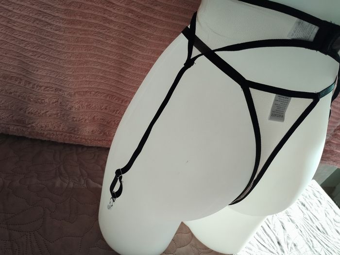 Ensemble complet porte-jarretelles - photo numéro 9