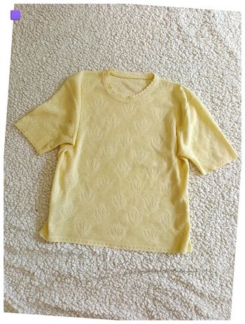 Haut vintage dentelle ajouré jaune pâle à motifs tulipes