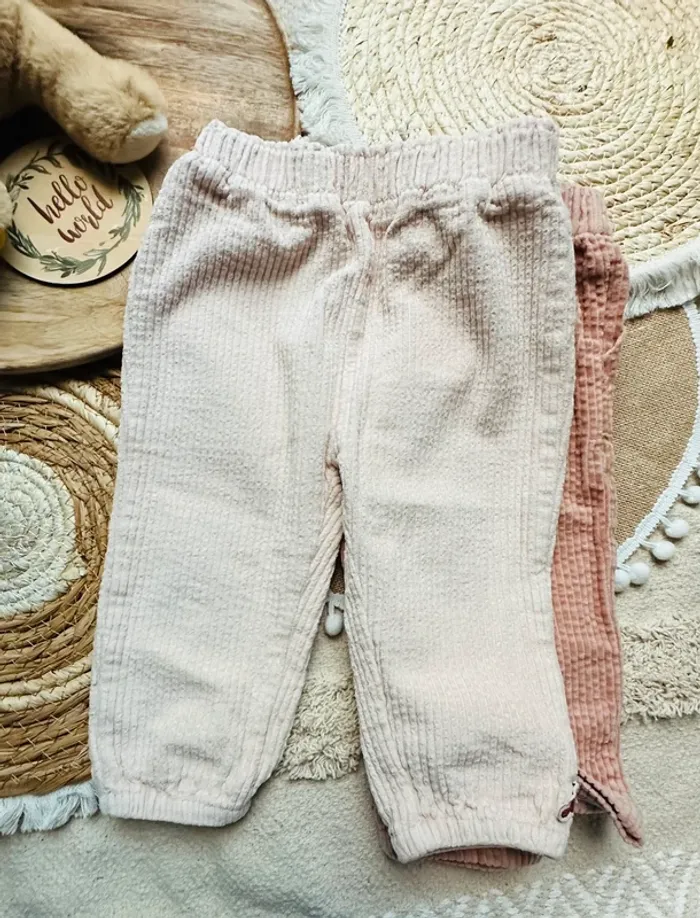 Lot deux pantalons velours côtelés 18M 80cm rose et beige - photo numéro 3
