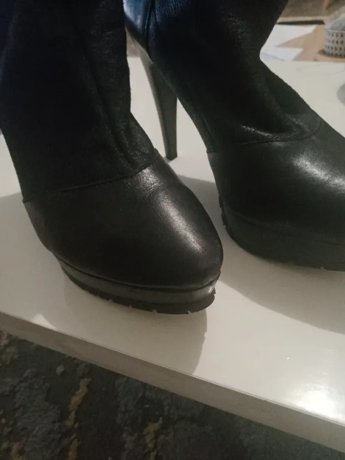 Paire de bottines fourrées - photo numéro 4
