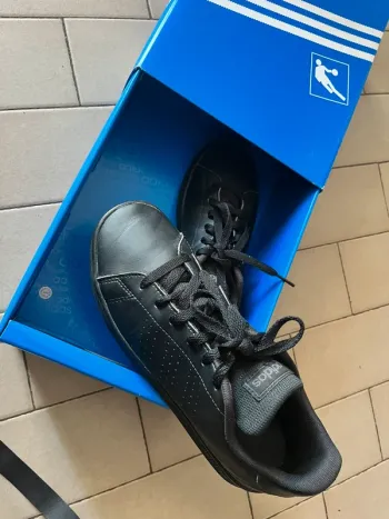 Baskets Adidas taille 36