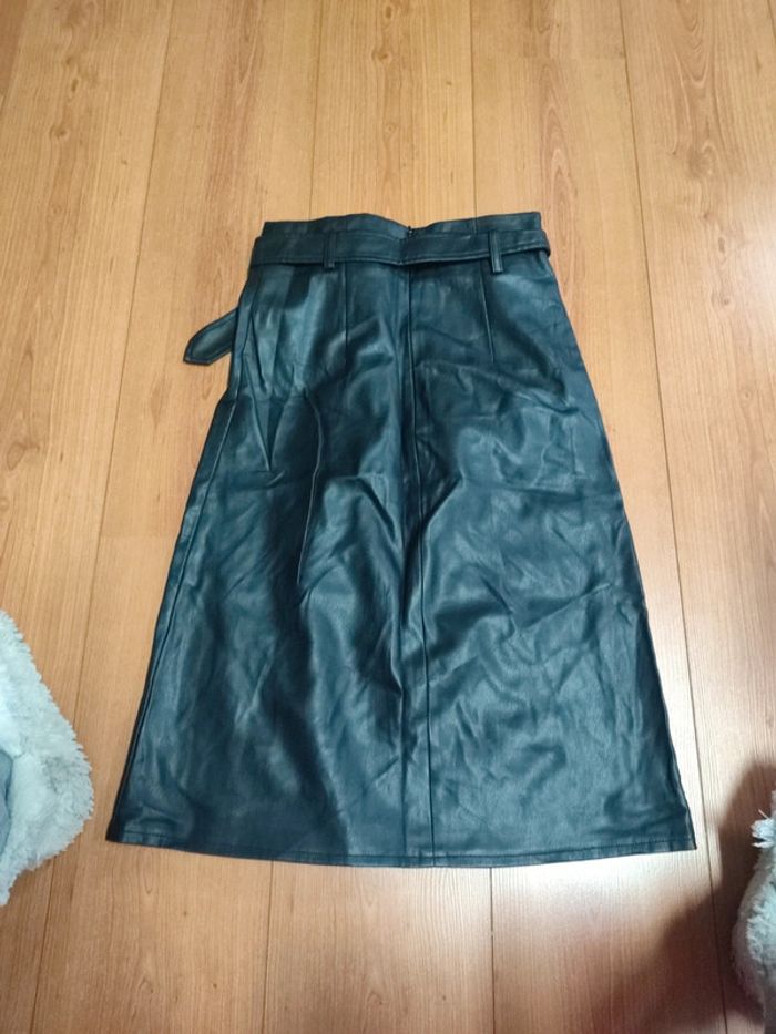 Jupe mi longue simili cuir taille 34 - photo numéro 2