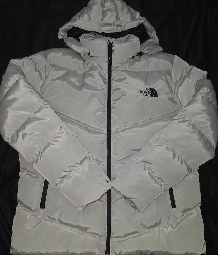Doudoune argentée, taille L