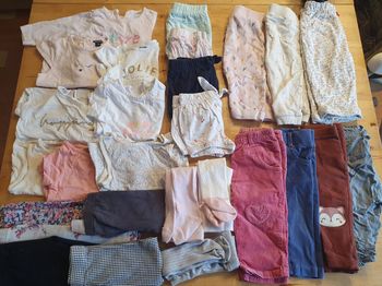 Lot vetement 6 mois haut et pantalon
