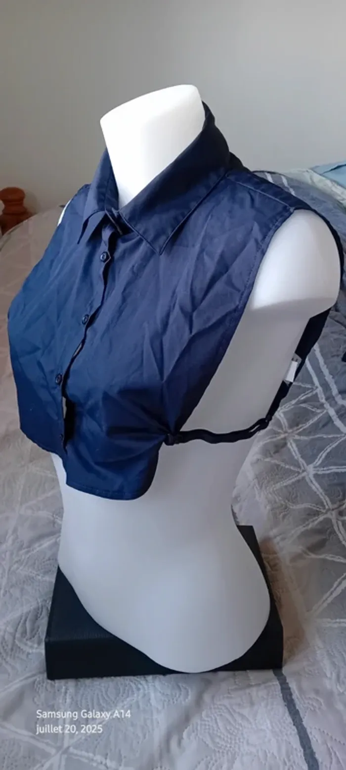Haut léger court  sans manches côtés ouverts sur les côtés avec élastique marine femme S enjoy - photo numéro 2