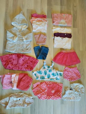Lot (20 articles) fille toutes saisons, taille 12 mois.