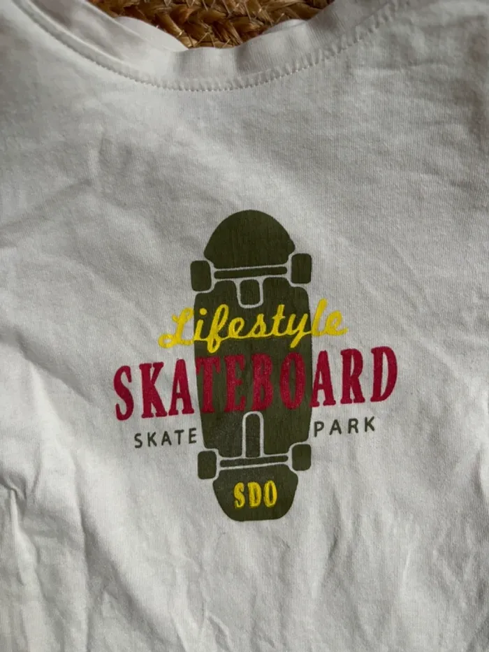 T-shirt sucre d’orge 6 ans tbe - photo numéro 2