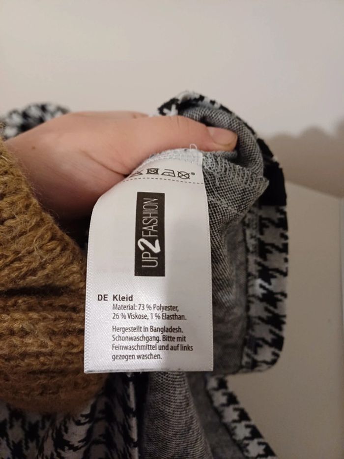 Robe chaude à imprimé Pied de poule Up2Fashion taille S 36 - photo numéro 9