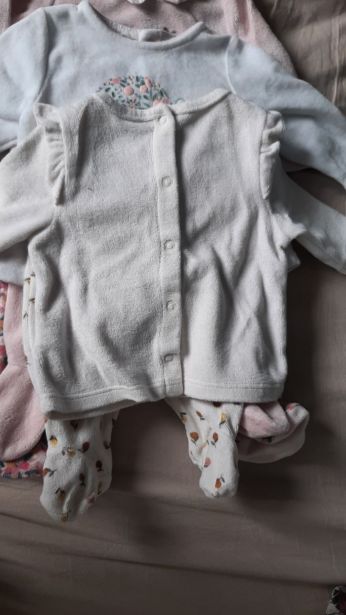 Lot 3 pyjama velours - photo numéro 2