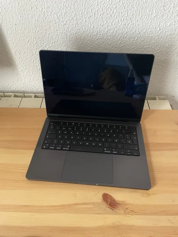 MacBook Pro 14 - photo numéro 4