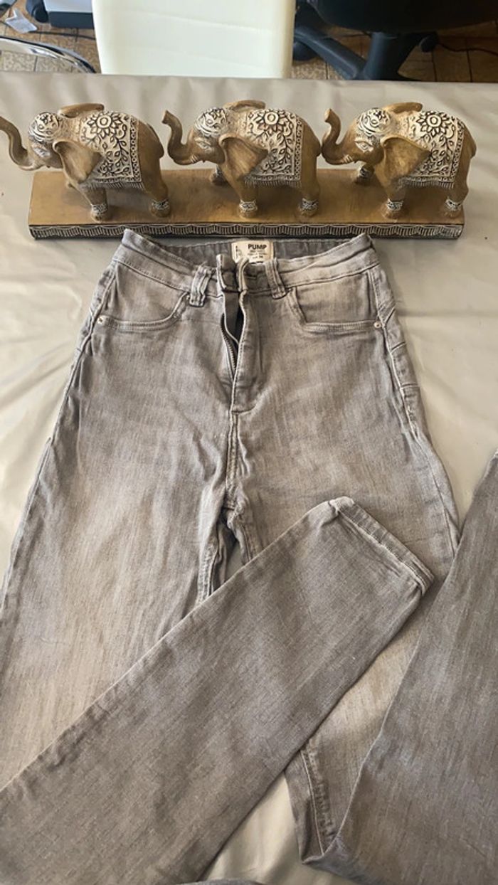 Pantalon taille 36 Gris