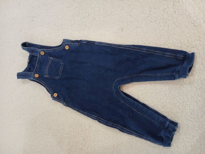 Salopette taille 18 mois