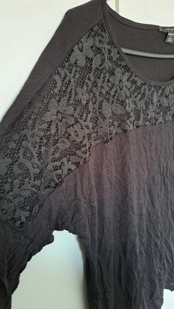 Haut avec dentelle - photo numéro 2
