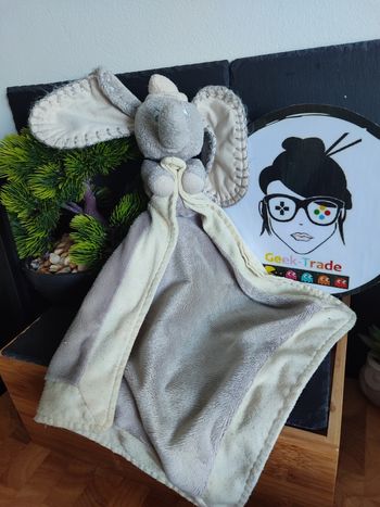 doudou éléphant Dumbo gris crème beige couture Disney nicotoy Simba toys DD3358