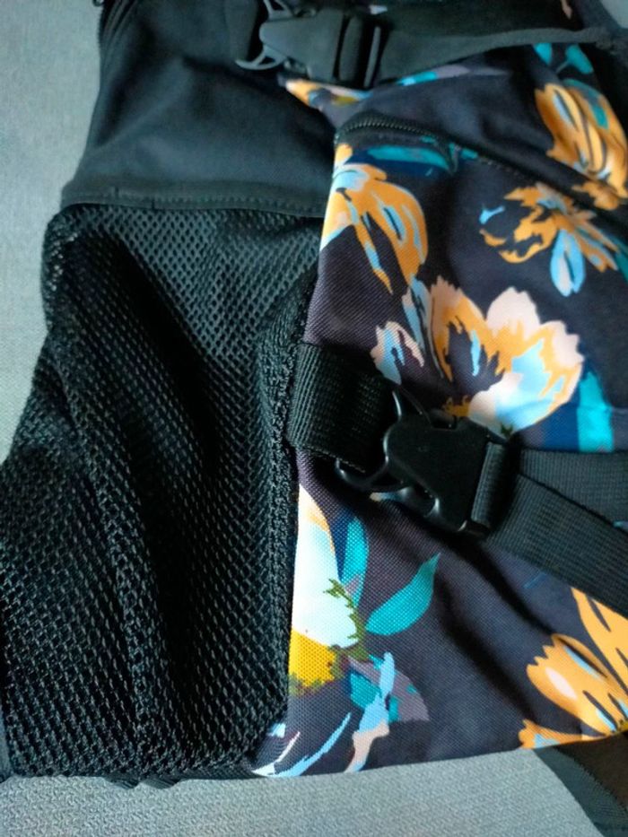 Sac à dos Enuff Skateboards – Motif fleuri – Neuf - photo numéro 4