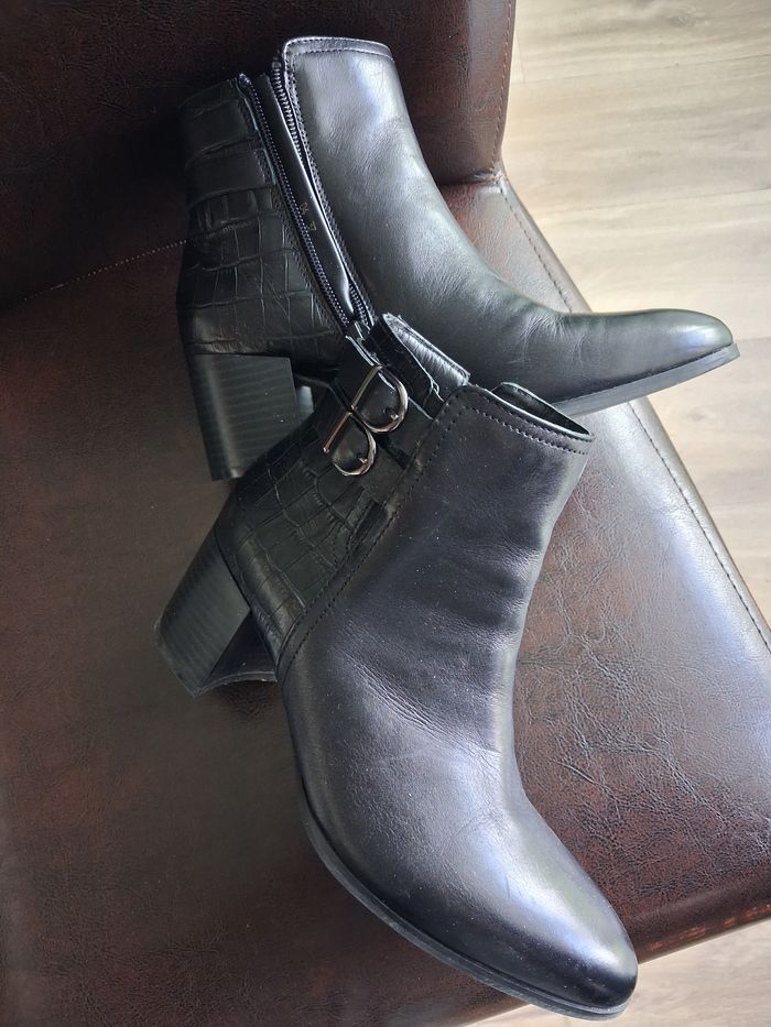 Boots couleur noire - photo numéro 2