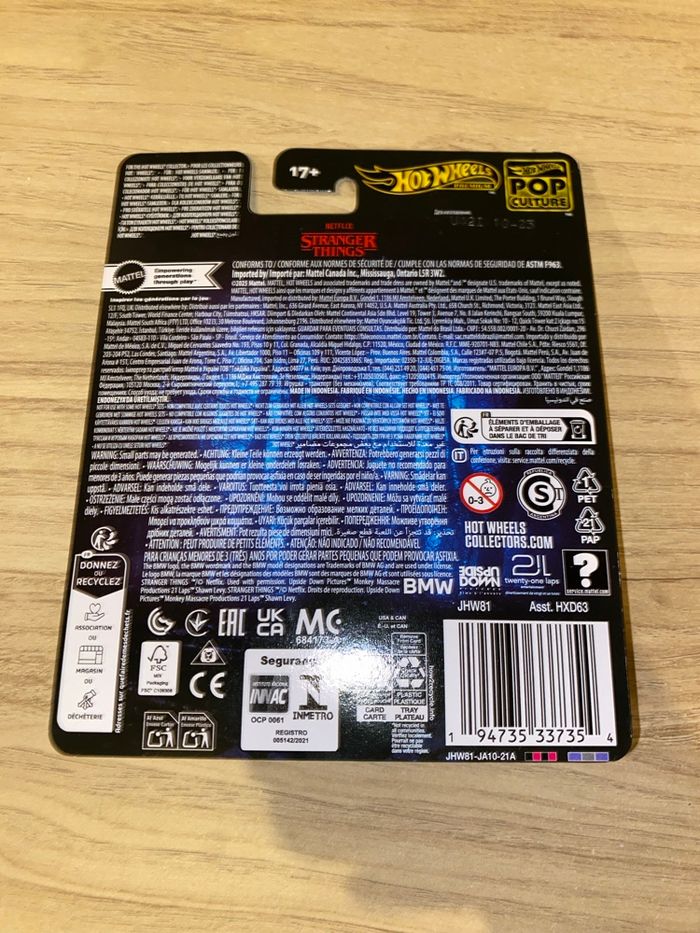 Hot Wheels Stranger Things 1983 BMW 733i - photo numéro 3