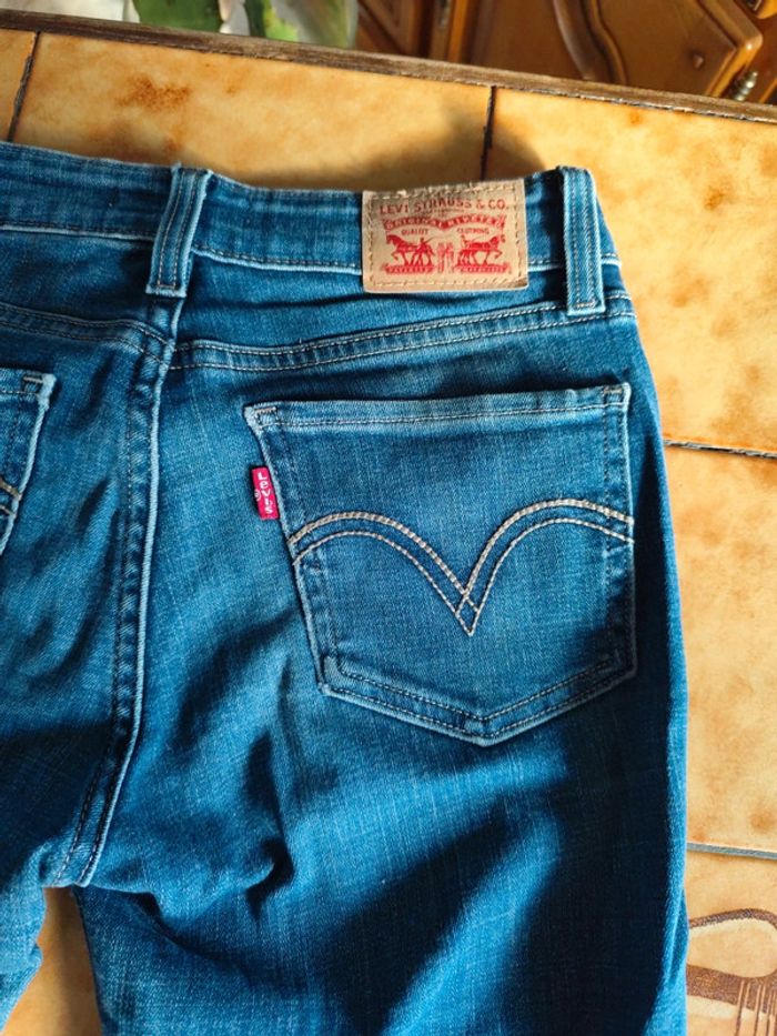 Jean's Levi's femme - photo numéro 16