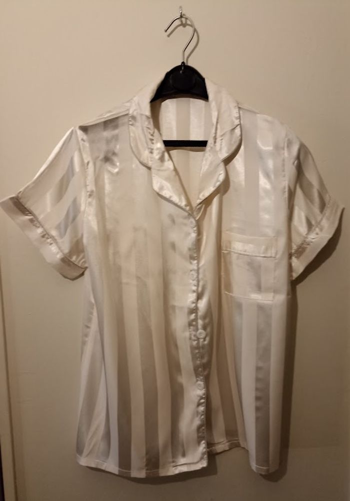 Pyjama satin rayé blanc écru - Style Chic & Confort Doux (Taille M/L) - photo numéro 3
