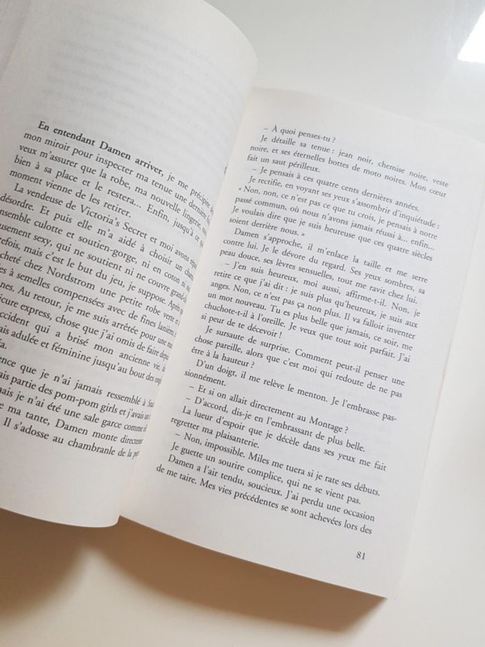 Alyson Noël (Écrivain)  Éternels, Tome 2 : Lune bleue - photo numéro 3