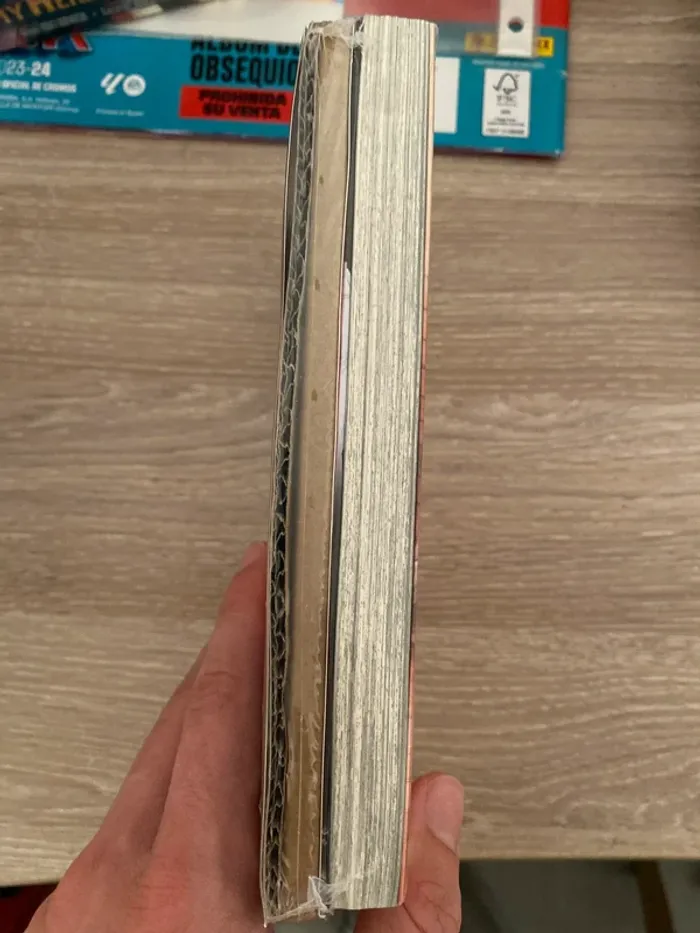 Tome 34 attaque des titans édition collector scellé - photo numéro 3