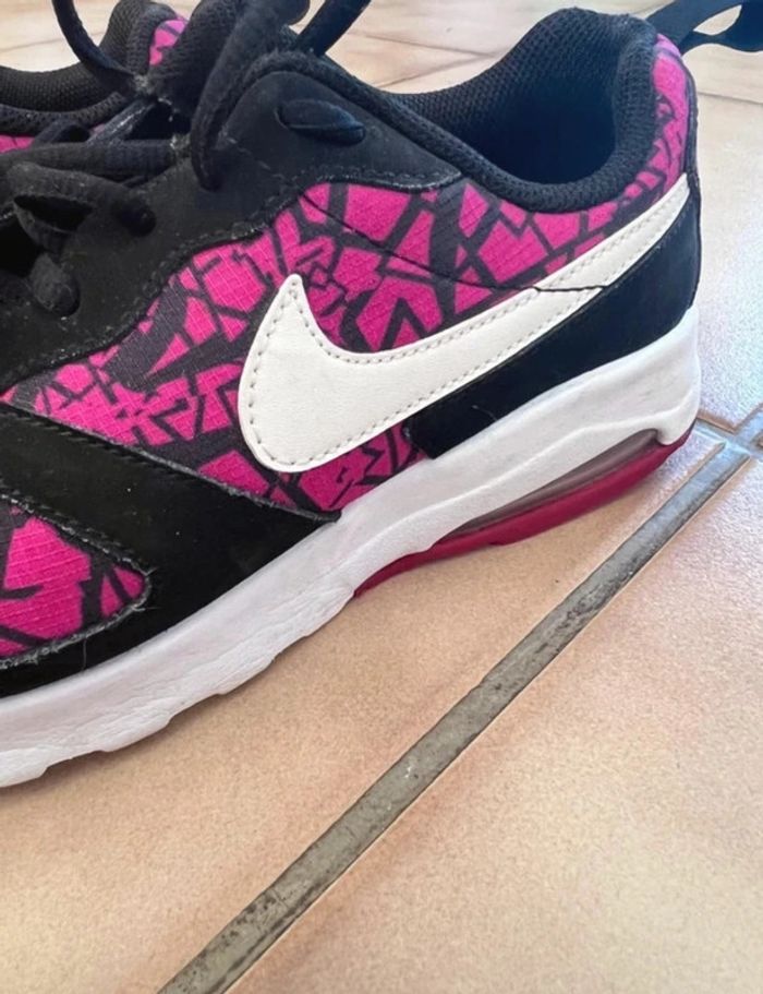 Nike air rose et noir taille 38,5 - photo numéro 2