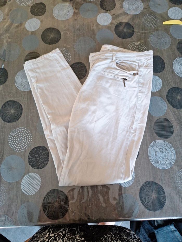 Pantalon taille 40