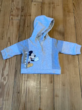 Sweat-shirt Mickey Disney pull capuche 3 mois