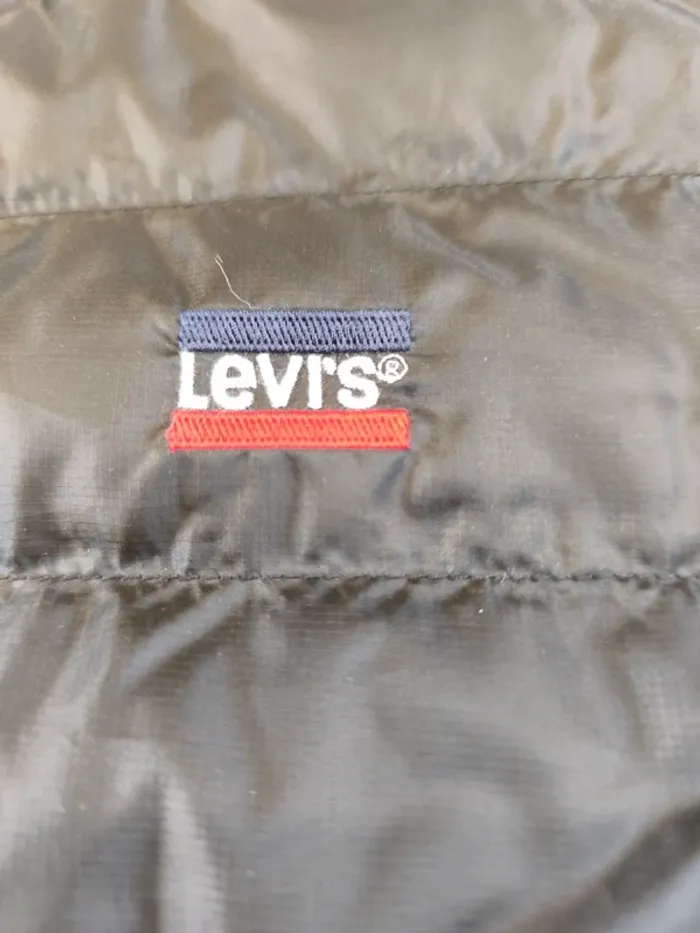 Doudoune légère Levi's XXL neuve - photo numéro 3