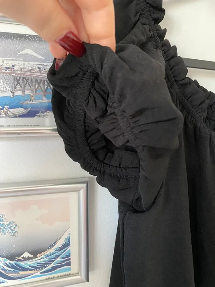 Robe noire - photo numéro 3