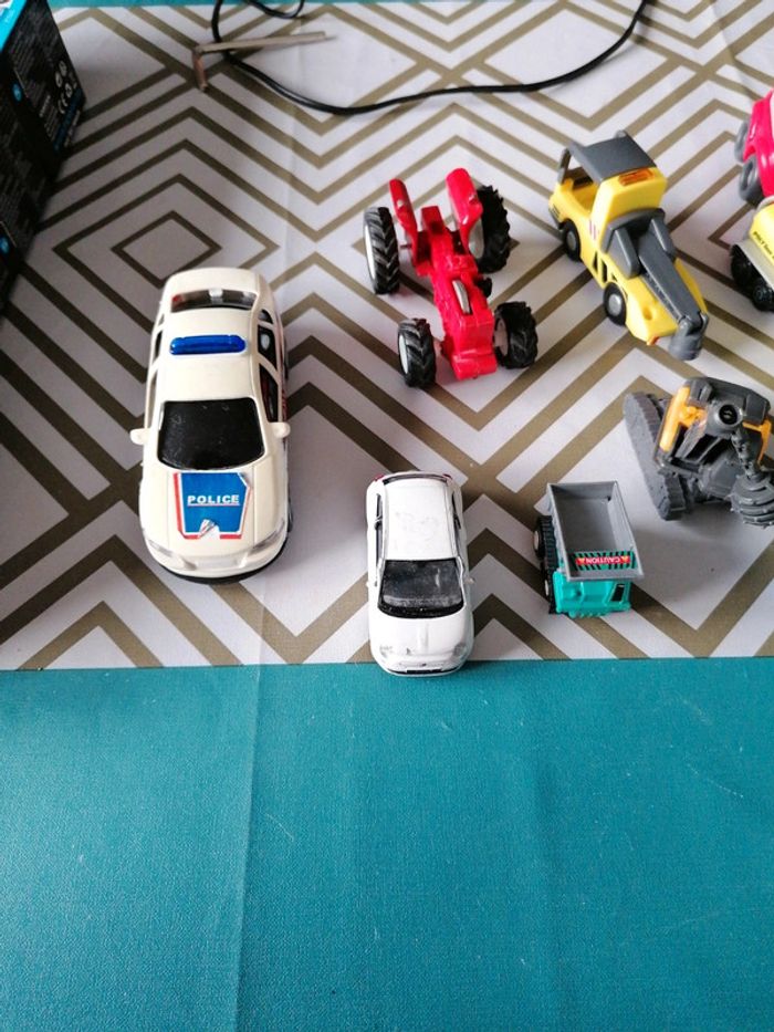 Lot véhicules - photo numéro 2