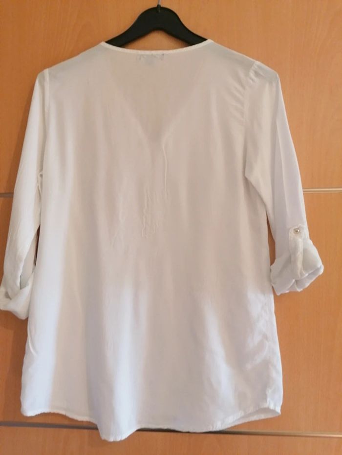 Haut blanc - photo numéro 4