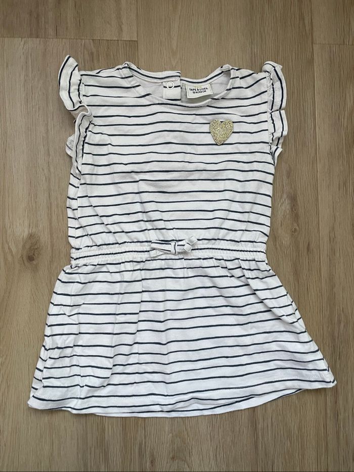 Robe Tape à l’œil rayé blanche et marine 18 mois