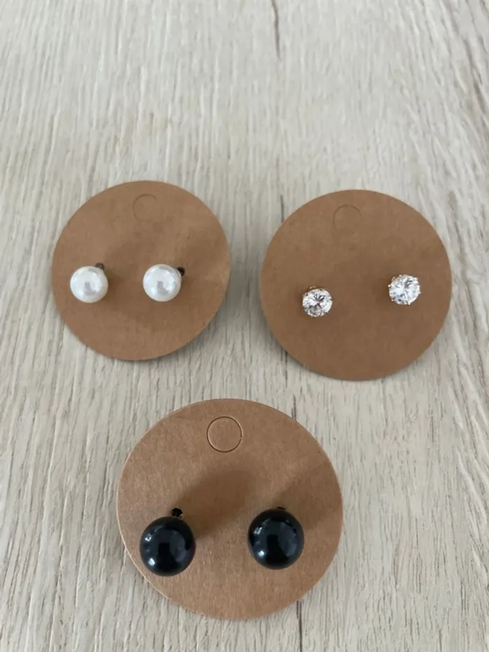 Lot de boucles d’oreilles neuves