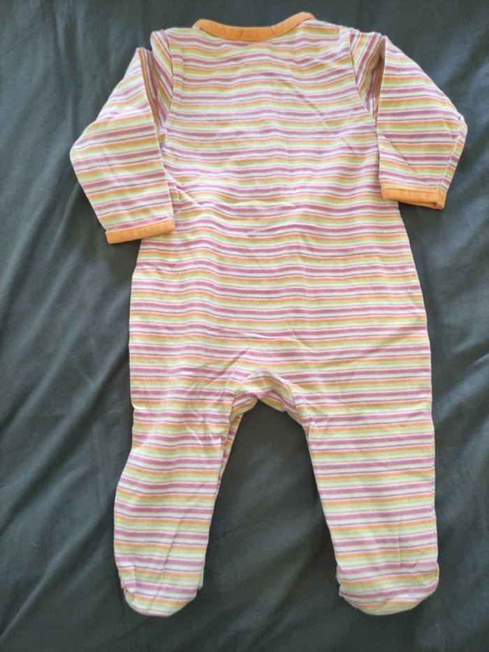 Pyjama 6 mois - photo numéro 3