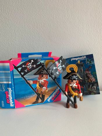 Playmobil - 4690 - Pirate avec drapeau