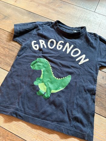 T-shirt bleu marine 6 ans dinosaure grognon