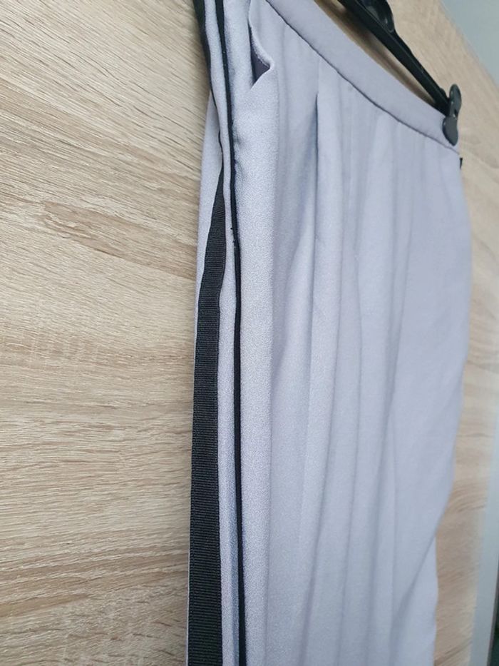 Pantalon gris - photo numéro 3